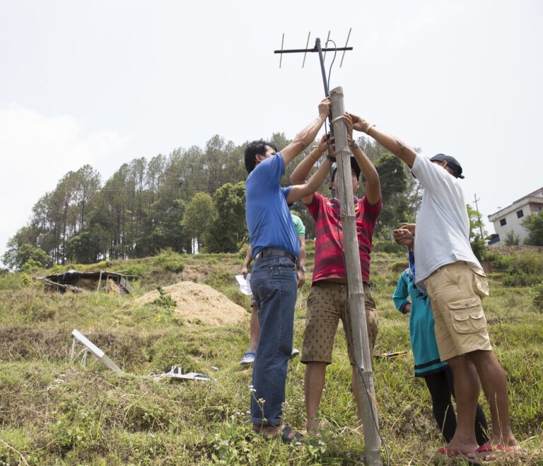 Brief: Fostering complementarity: how development and climate financiers can scale up locally led adaptation